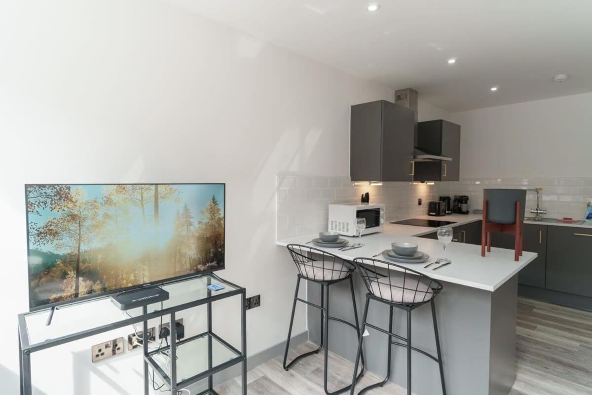 Modern 1 Bedroom Apartment In Preston Centre Exterior foto